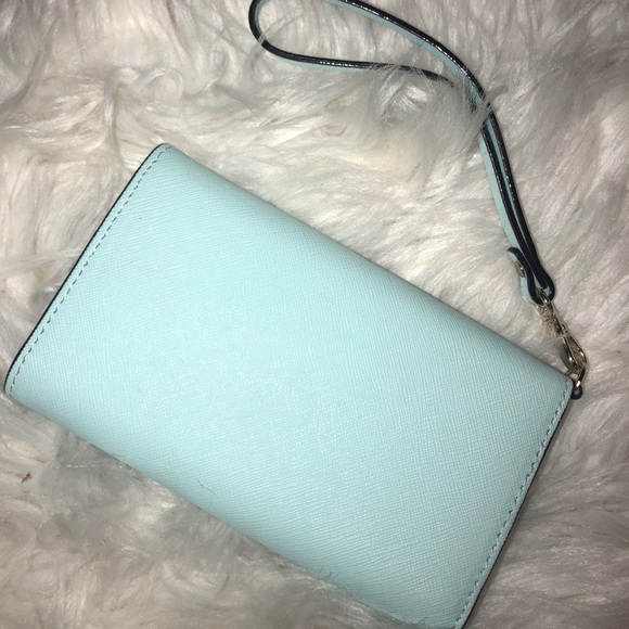 NWWOT Kate Spade wallet/wristlet - Picture 2 of 7